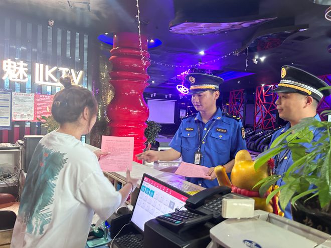 新洲城管开启“静音护考”模式为中高考考生筑牢“隔音墙”