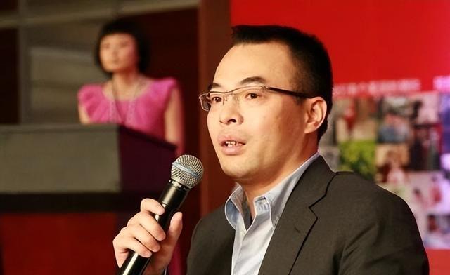 回顾：“天上人间”覆灭后大老板覃辉全身而退徒留天上人间传说(图1)