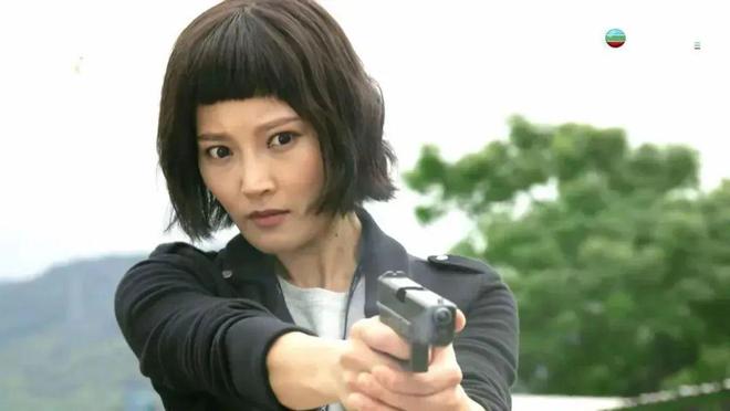 TVB“御用秘书”何芷珊51岁保养得宜不婚不育20年(图2)