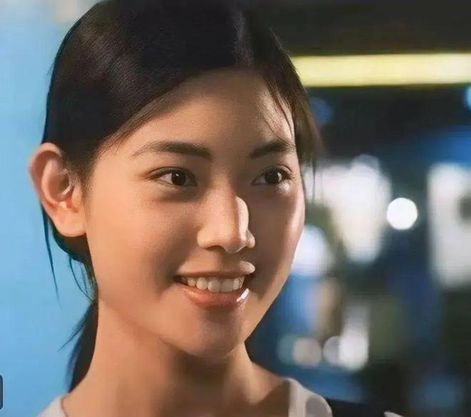 TVB“御用秘书”何芷珊51岁保养得宜不婚不育20年(图4)