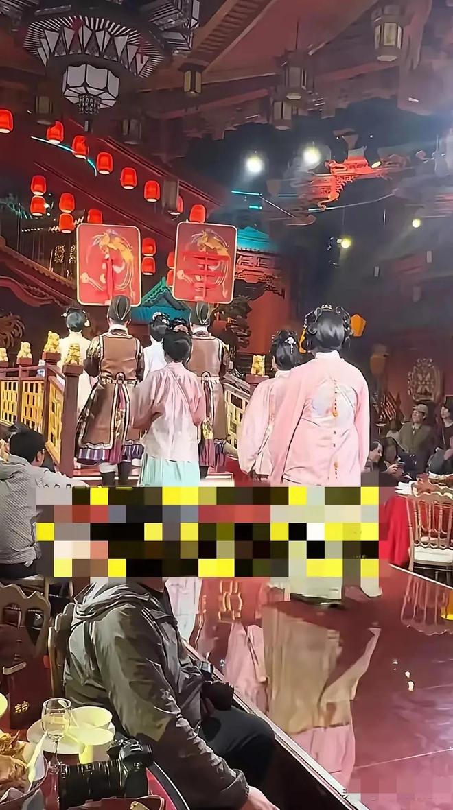 汪小菲婚礼彩排张兰开心送祝福!马筱梅表态：不收礼金只要幸福!(图2)