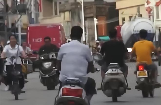 地下印钞厂覆灭记：车间被隔音改造500名警察出动缴获4亿假币(图4)