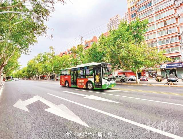 邯郸:城市道路地下“提质”地上“焕新”(图4)