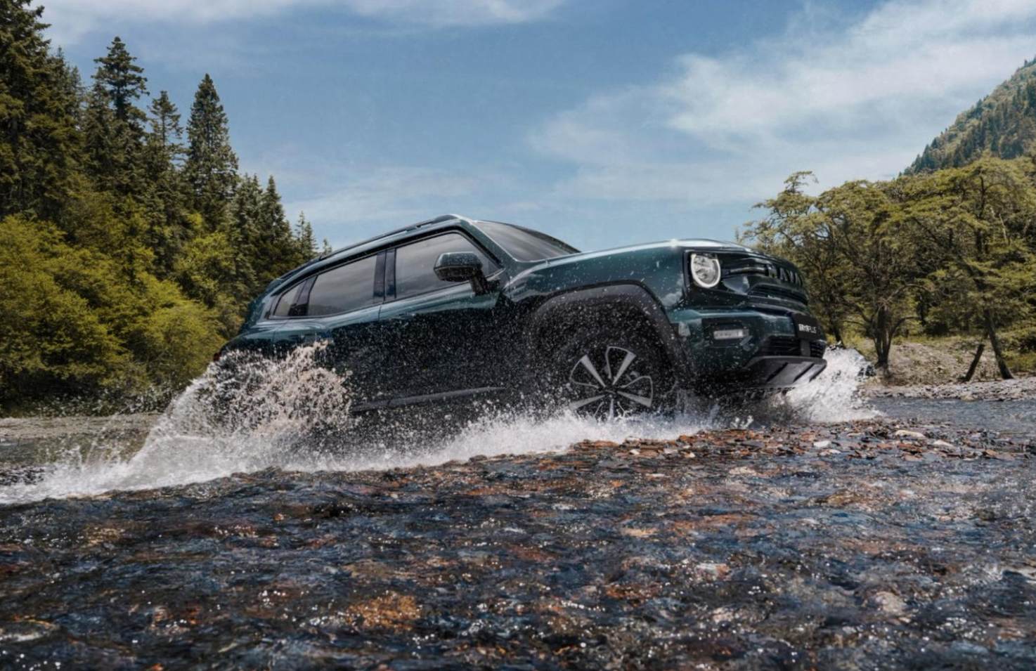 充电5分钟续航百公里！2026款岚图梦想家3299万起上市即交付！(图4)