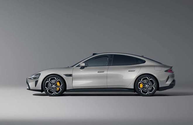 小米SU7撞车打不开车门新能源汽车车门为何易锁死?(图11)