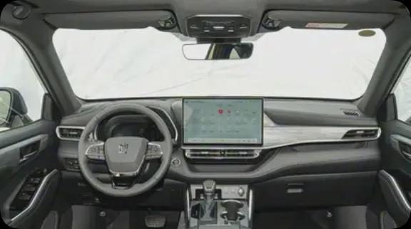 老瓶装新酒！新款丰田皇冠陆放上市售价2848万起！(图3)