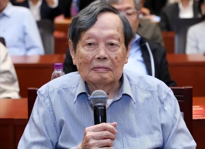 杨振宁一生最大的遗憾:年薪万刀未救小舅子杜致仁用安眠药结束生命(图16)