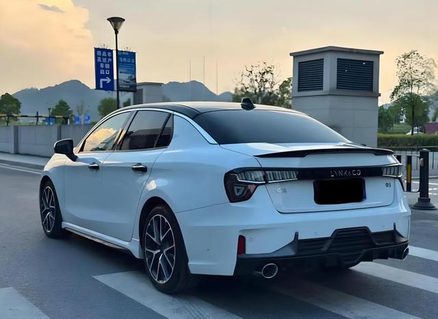 领克03怎么样？2025实测体验+购车避坑指南年轻车主必看(图5)