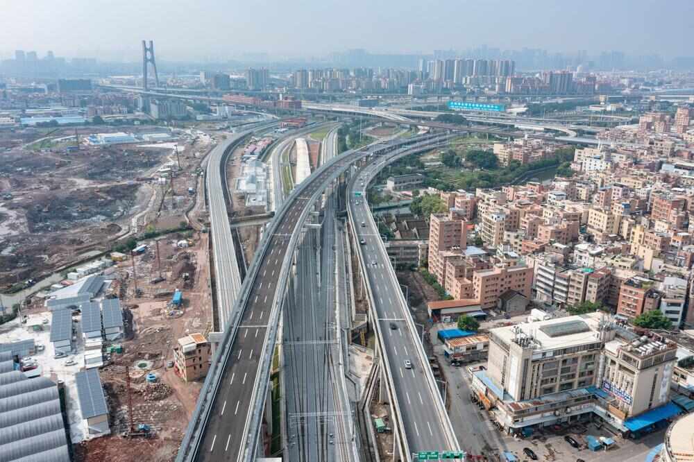 广佛出口放射线日通车