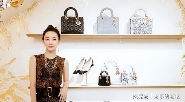 看到诈骗139亿豪车、金条被拍才知王丽坤夫妇究竟多奢靡