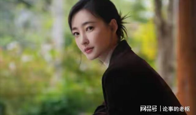 看到诈骗139亿豪车、金条被拍才知王丽坤夫妇究竟多奢靡(图4)