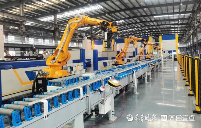 工业40智造德才星光门窗亮相山东省智能建造应用场景展(图3)