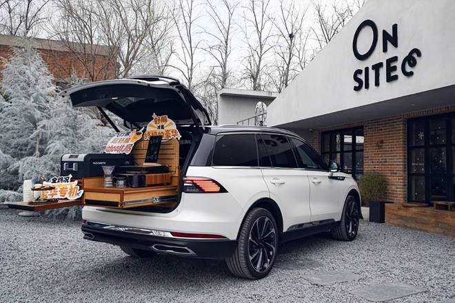 一杯咖啡的时间读懂林肯飞行家的“舒服哲学”