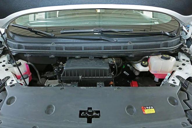 即刻启程！通勤、旅居Vanlife风！实拍亚特启程露营车(图9)