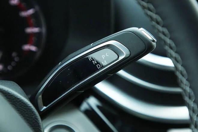 即刻启程！通勤、旅居Vanlife风！实拍亚特启程露营车(图12)