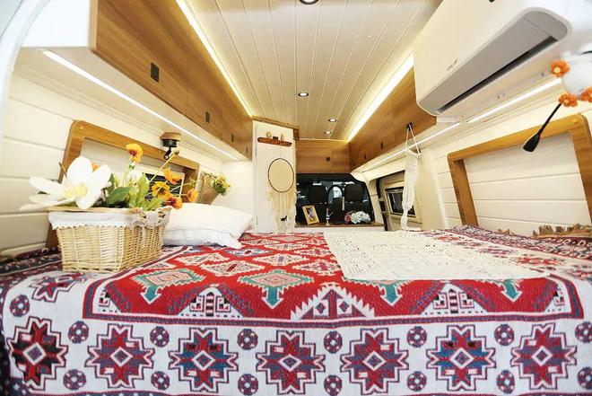 即刻启程！通勤、旅居Vanlife风！实拍亚特启程露营车(图17)