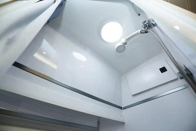 即刻启程！通勤、旅居Vanlife风！实拍亚特启程露营车(图20)