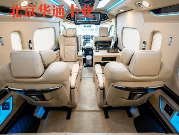 2026款进口丰田海狮凯撒皇冠版7座现车报价(图7)