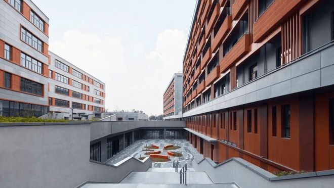 【顶流】普陀金茂府售楼处上海普陀金茂府发布：豪宅限量!(图3)