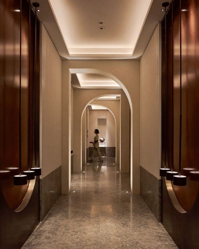 住酒店到底能遇到多少奇葩邻居(图2)