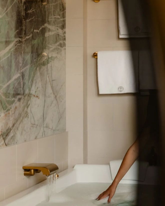 住酒店到底能遇到多少奇葩邻居(图4)