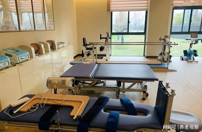 奉贤护理院：上海仁杰地址收费3000元金汇望河路151号院内实拍(图3)